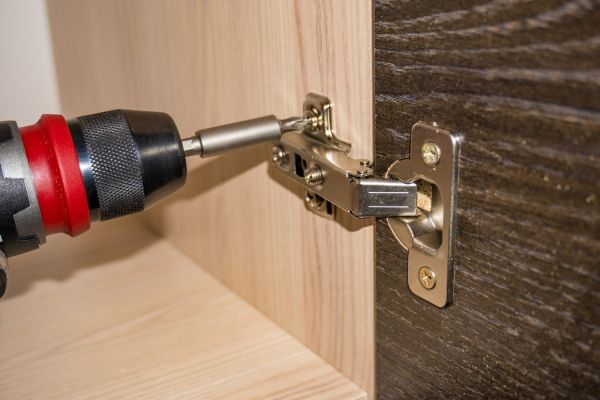 Cabinet Hinge Replacement in Albany